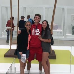 Meet your Posher, Alyssa